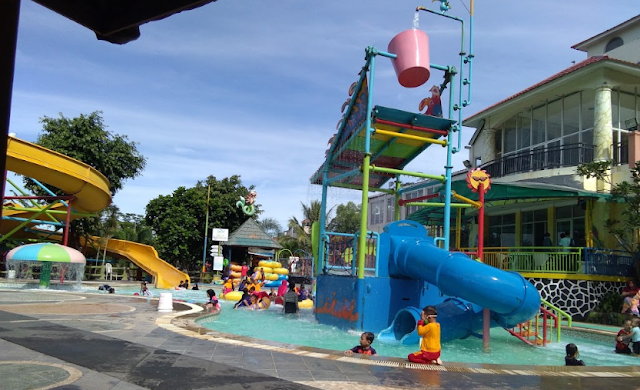 Kolam Renang D'mermaid Waterpark Tirtayasa Sukabumi, Bandar Lampung