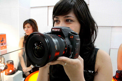 Membersihkan Kamera DSLR