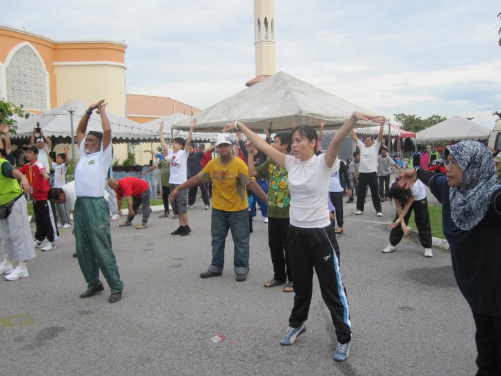 Na im Nikmat Adakah Ini Fatwa UMNO Tiger Show Halal 