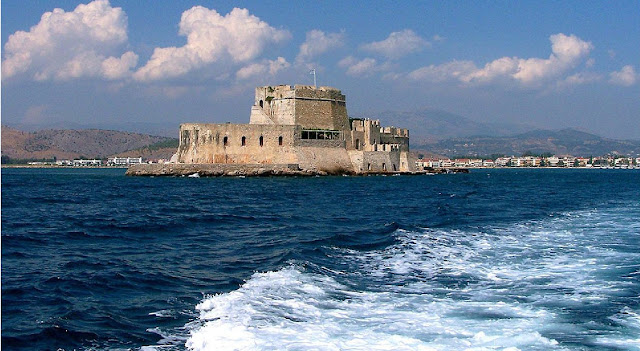 Бурдзи: древняя морская крепость