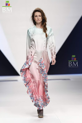 Madrid Fashion Week photos, Madrid Fashion Week Wallpaper gallery, pictures Madrid Fashion Week, Bollywood Fashion Shows, Bollywood news, Bollywood pictures, Madrid Fashion Week Photo Gallery, Madrid Fashion Week Reviews, Madrid Fashion Week News