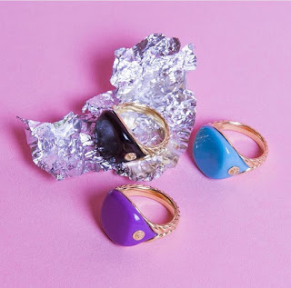 Candy-Colored David Yurman Bubblegum Pinky Rings (image from @nylonmag)