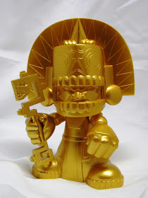 Chase Gold Edition Mictlan Vinyl Figure by Jesse Hernandez