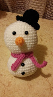 http://www.dendennis.nl/patronen/free-patterns-english/free-pattern-snowman-bust.html