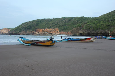 Wisata Pantai Baron - Yogyakarta