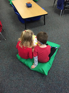 Looking for an idea for flexible seating in your classroom?  Are you tired of the plain boring metal chairs and switching to alternative seating?  Check out how these floor pillows for kids!  Great for a kindergarten classroom!  See why pillows are a better seating alternative for students!