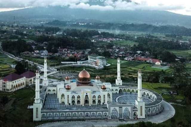  Mendamaikan Hati di Islamic Center