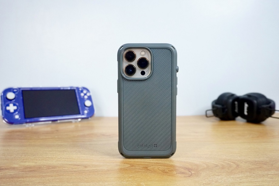Catalyst Vibe Series, Influence Series iPhone 13 Pro Case Review