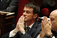 French Prime Minister Manuel Valls attends a debate to extend a state of emergency, at the National Assembly in Paris, France, November 19, 2015 following the series of deadly attacks on last Friday in the French capital. (Reuters/Charles Platiau) Click to Enlarge.