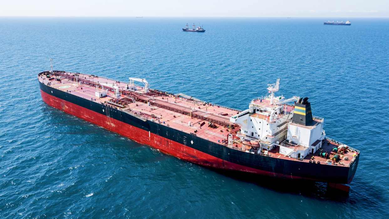 Rusia comienza a enviar petróleo a China por la Ruta Marítima del Norte