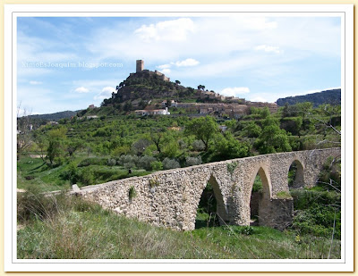 Castell i aqüeducte de Biar.