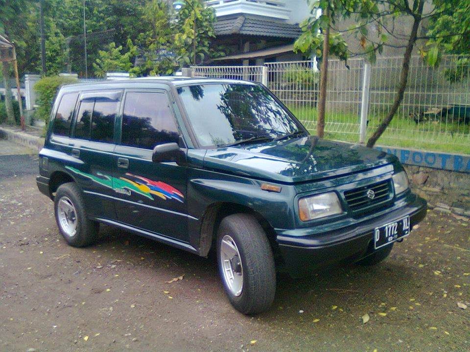 DIJUAL SUZUKI  SIDEKICK  ISTIMEWA BANDUNG LAPAK MOBIL  