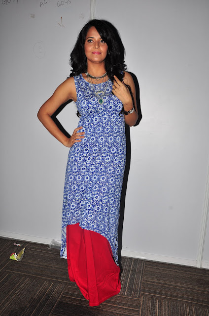 Anasuya Bharadwaj hot sleeveless pics