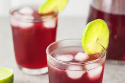 Apple Cider Vinegar and Cranberry Detox Drink