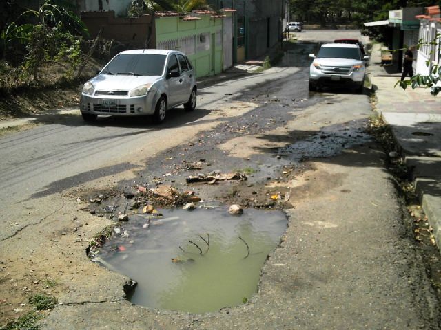 GUÁRICO: Habitantes de Zaraza manifestaron su descontento por mal estado de sus vías.