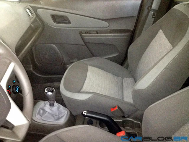 Chevrolet Cobalt LT 2013 - interior