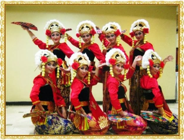 Macam-macam Budaya di Indonesia: SENI TARI NUSA TENGGARA 