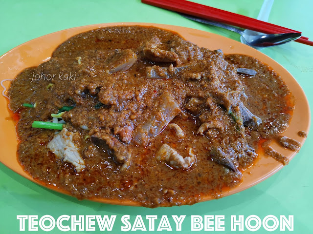 A Pioneer Singapore Teochew Satay Bee Hoon Stall in Tanjong Pagar Plaza Market & Food Centre 潮洲沙爹米粉