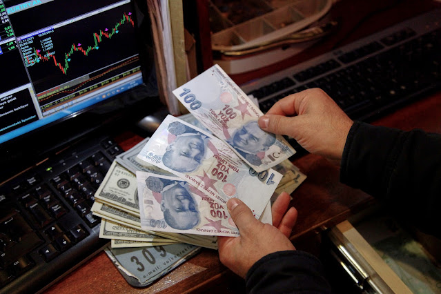 Turkish Lira continues to slide against foreign currencies as it reaches a new low 