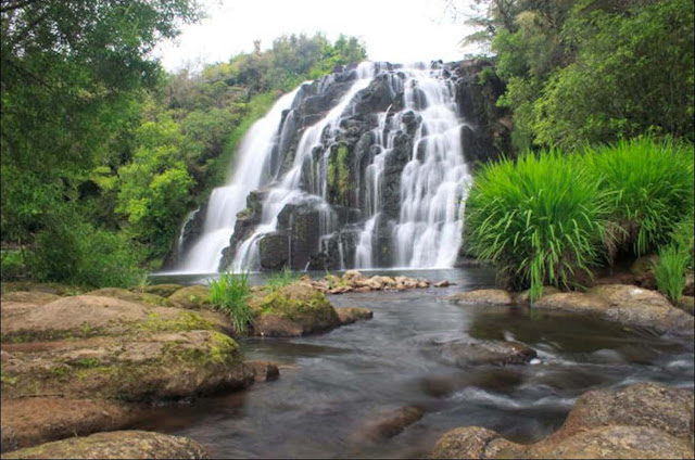 Awesome Water Fall Scenery 