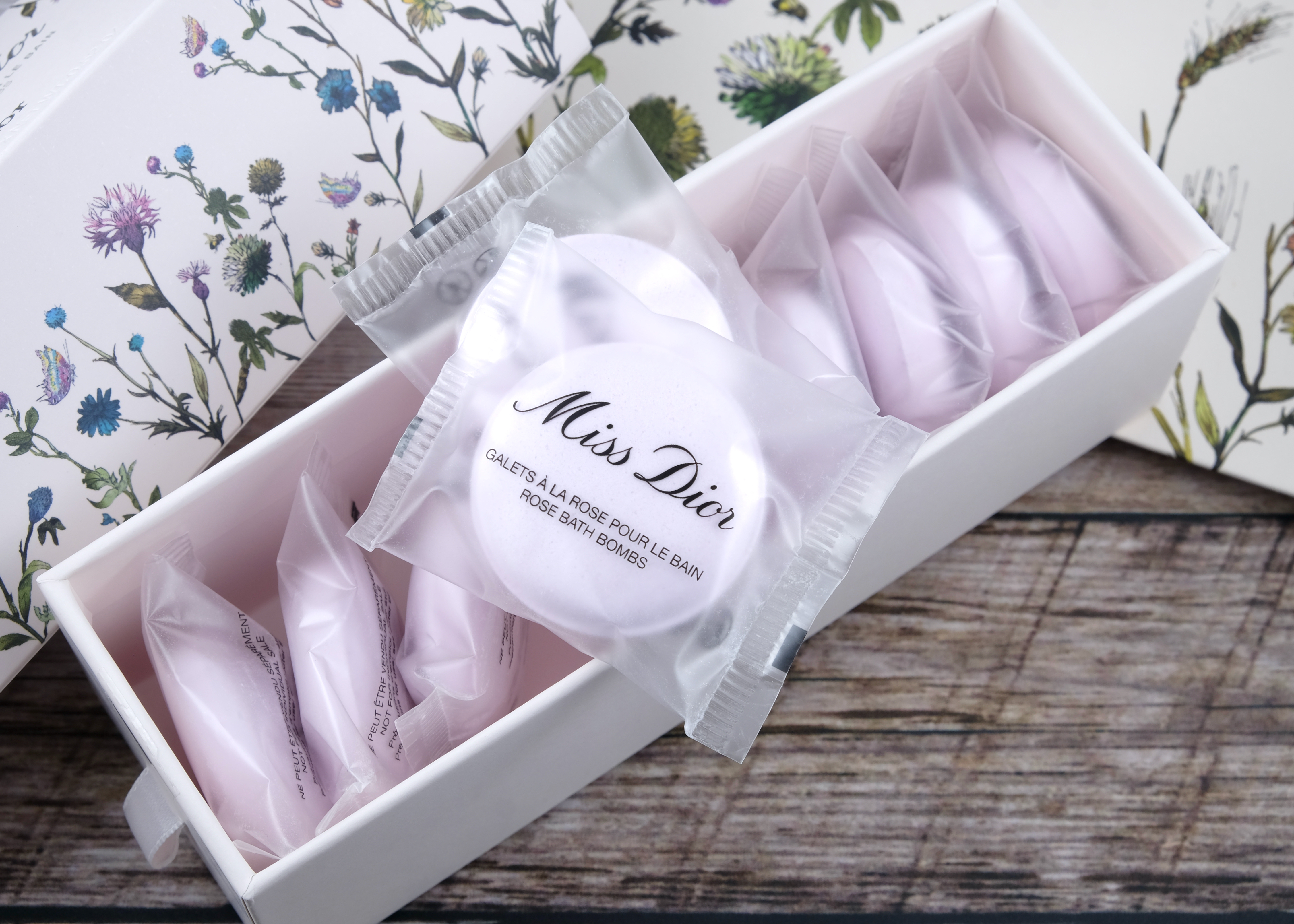 Dior | Miss Dior Bath Bomb Millefiori Couture Edition: Review