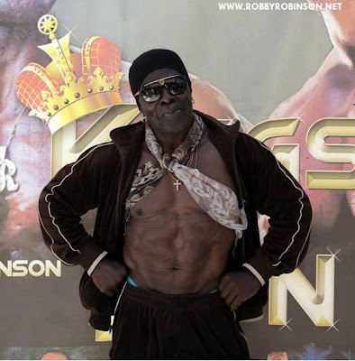 ROBBY ROBINSON - ABS AT 67 -  THE STAR OF "KINGS OF IRON"  BODYBUILDING REALITY SHOW - PHOTO SHOOT DURING INDUCTION OF  ROBBY ROBINSON INTO THE MUSCLE BEACH BODYBUILDING HALL OF FAME - CLASS 2013 MASTER CLASS - 4-day one-on-one intensive personal training with ROBBY ROBINSON  in Gold's gym Venice, CA and nutrition & supplementation seminar -  ▶ www.robbyrobinson.net/master-class.php