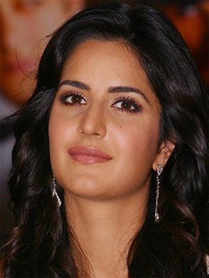 Katrina-Kaif-Hot-Wallpapers-For-Mobiles-23