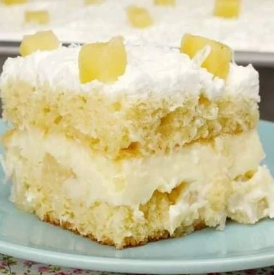 Bolo de Coco e Abacaxi Receita Fácil