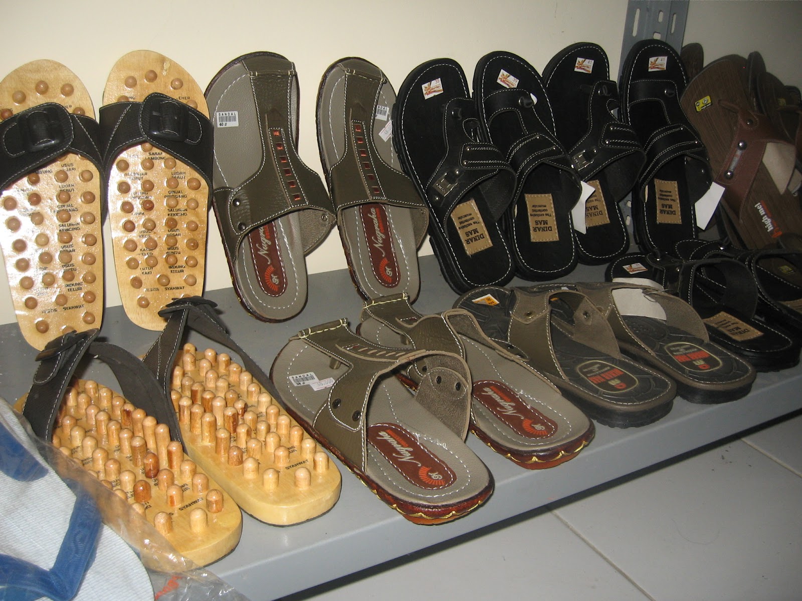 Toko Rubent: Jual Sandal Sepatu Keluarga