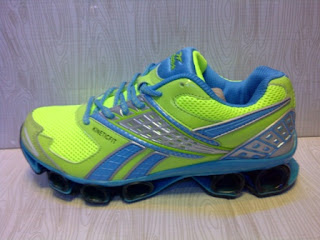 Sepatu Reebok kineticfit