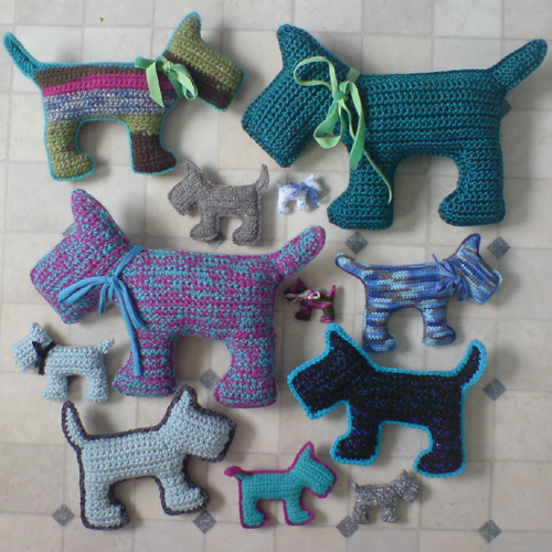 Scottie Dogs in four sizes - Free Pattern 