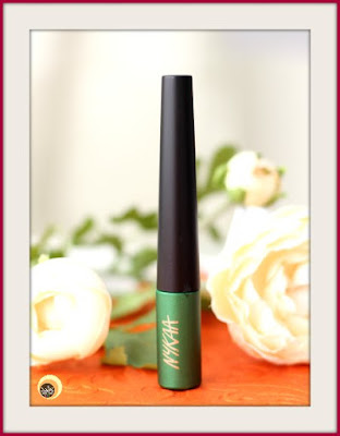 Nykaa GLAMOReyes 03 Enchanting Forest Green Liquid Eyeliner Review on NBAM blog