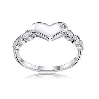 http://www.okajewelry.com/product/2774/Silver-Heart-Ring-Rhinestone-Polished.html