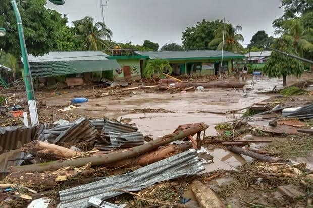 Agustinus Payong Boli Ungkap 60 Orang Meninggal Akibat Banjir Bandang dan Longsor di Flores Timur.lelemuku.com.jpg