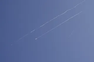 Amid ongoing attacks, Hebrew media claims an Iranian missile was intercepted in southern Israel without casualties.