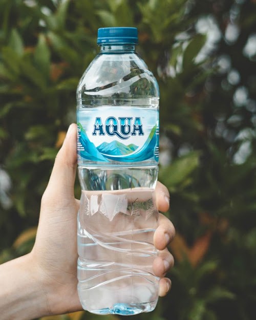  Aqua  Botol  600 ml  Kios Kecil 