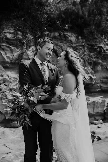 JENNA AND LUKE DEVILS DAM WEDDING MELBOURNE WEDDING VENUES