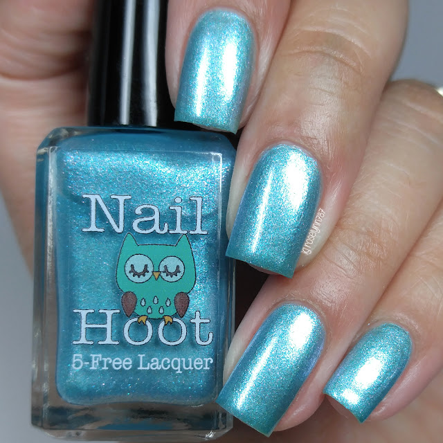 Nail Hoot - Away in a Manger