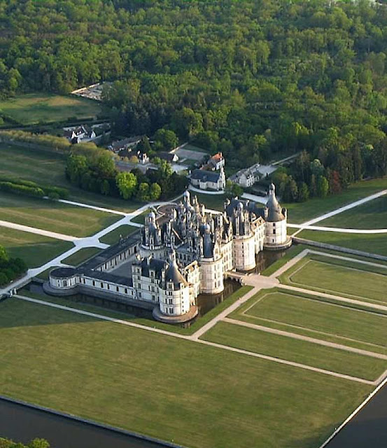 Castelo de Chambord: o maior palácio do vale do rio Loire