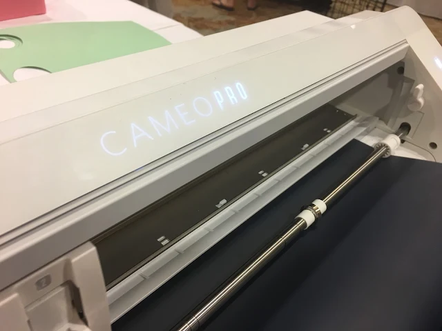 20" silhouette cameo pro, cameo 4, cameo 4 pro, cutting mat, roll feeder