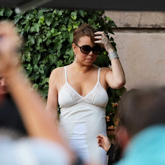 Mariah Carey during a private dinner in St Tropez July 19-2016 044.jpg