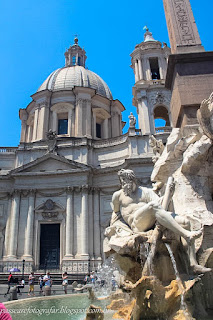 Pelas Praças de Roma e Pantheon