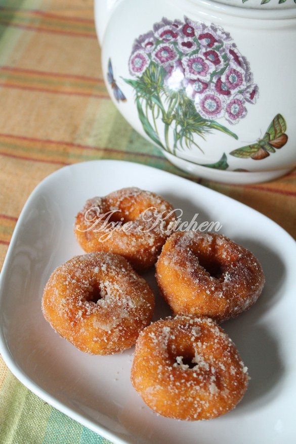 Kuih Keria Lembut dan Sedap - Azie Kitchen