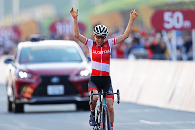 Anna Kiesenhofer has a PhD in mathematics and is now an Olympic champion 🥇