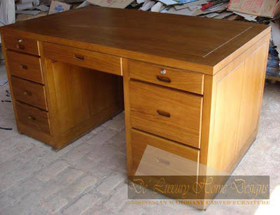 MODERN TEAK SIMPLE DESK TABLE