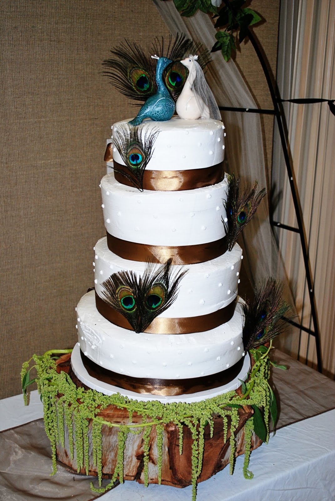 peacock wedding cake, rustic