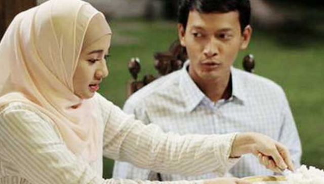 Masya Allah! Inilah 7 Pengorbanan Istri yang Wajib Diketahui Para Suami. No. 7 Sungguh Luar Biasa