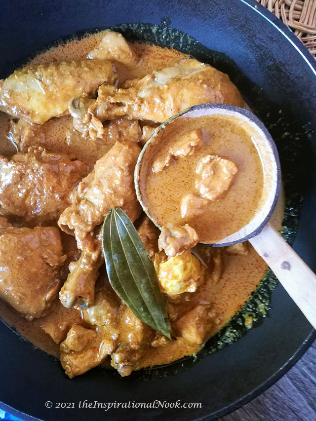 Chicken Roce Curry, Mangalore Chicken Curry with Coconut Milk,  Kunkdamas Roce Kadhi, Konkani Chicken Curry, Mangalorean Chicken Curry, South Indian Chicken Curry, recipe, chicken, curry, coconut milk, authentic, traditional, spicy