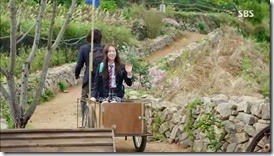 Pinocchio.E02.mkv_000244187_thumb1