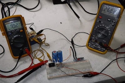 Demostración con 10Vca de circuito adaptador de corriente como doblador de onda completa.